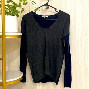 Madewell XS women sweater black sleeves & charcoal
